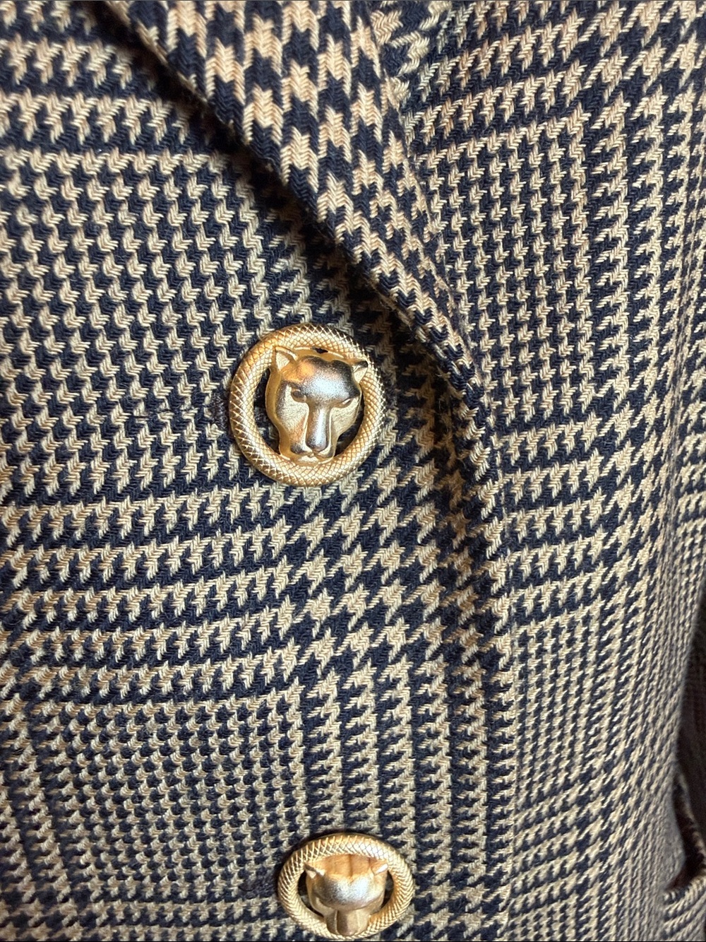 ✨ RARE FIND ✨ Mondi Brown Plaid Tailored Blazer with Gold Buttons - Picture 2 of 8